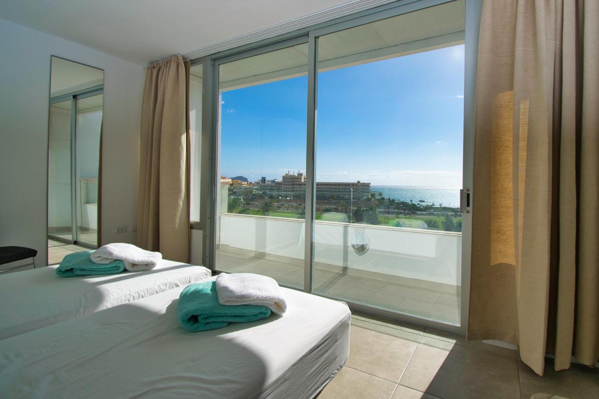 Amarilla Golf Villas-Lovely Complex-Amazing View 圣米格尔德阿沃纳 外观 照片
