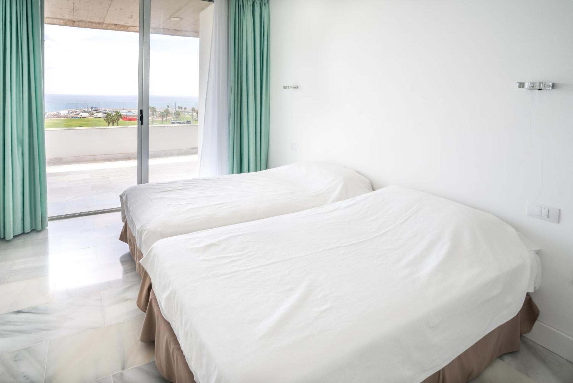 Amarilla Golf Villas-Lovely Complex-Amazing View 圣米格尔德阿沃纳 外观 照片